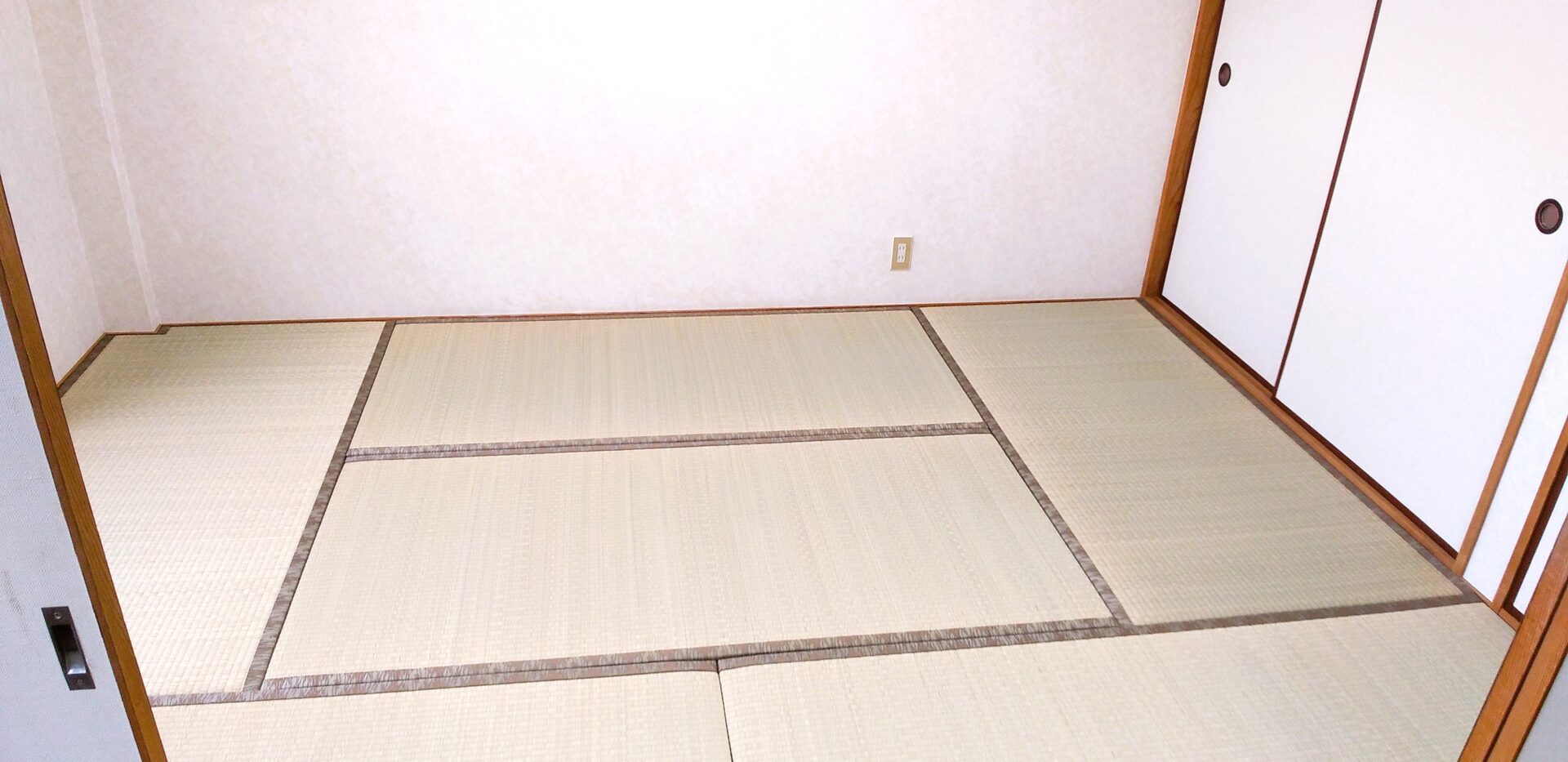 畳の上でくつろげる、そういう和室です(内装)