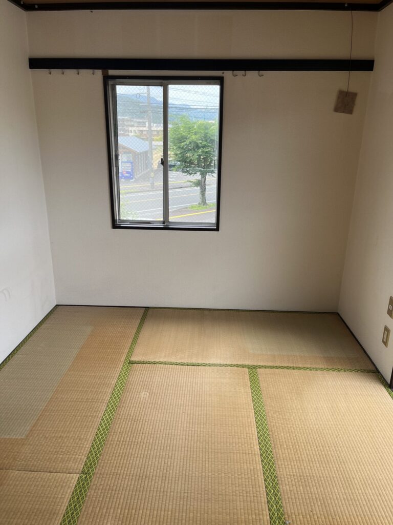 (居間)