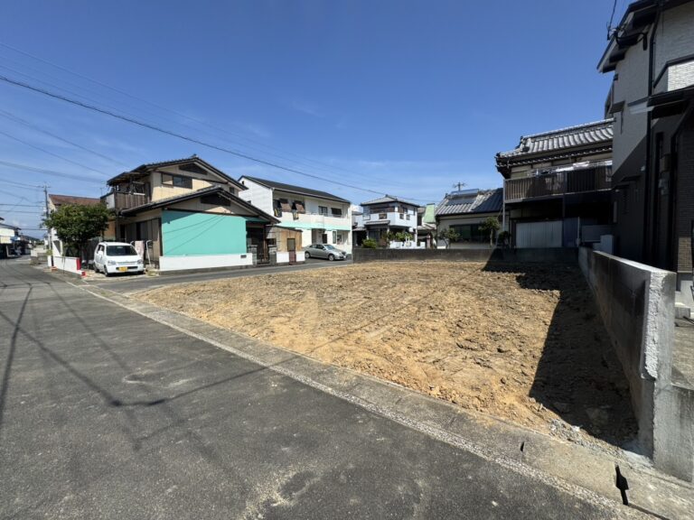 南東側から(外観)