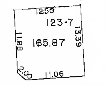 間口は各方面11m以上あります(地図)