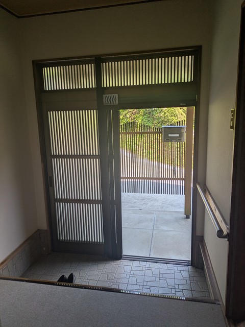(玄関) (玄関)