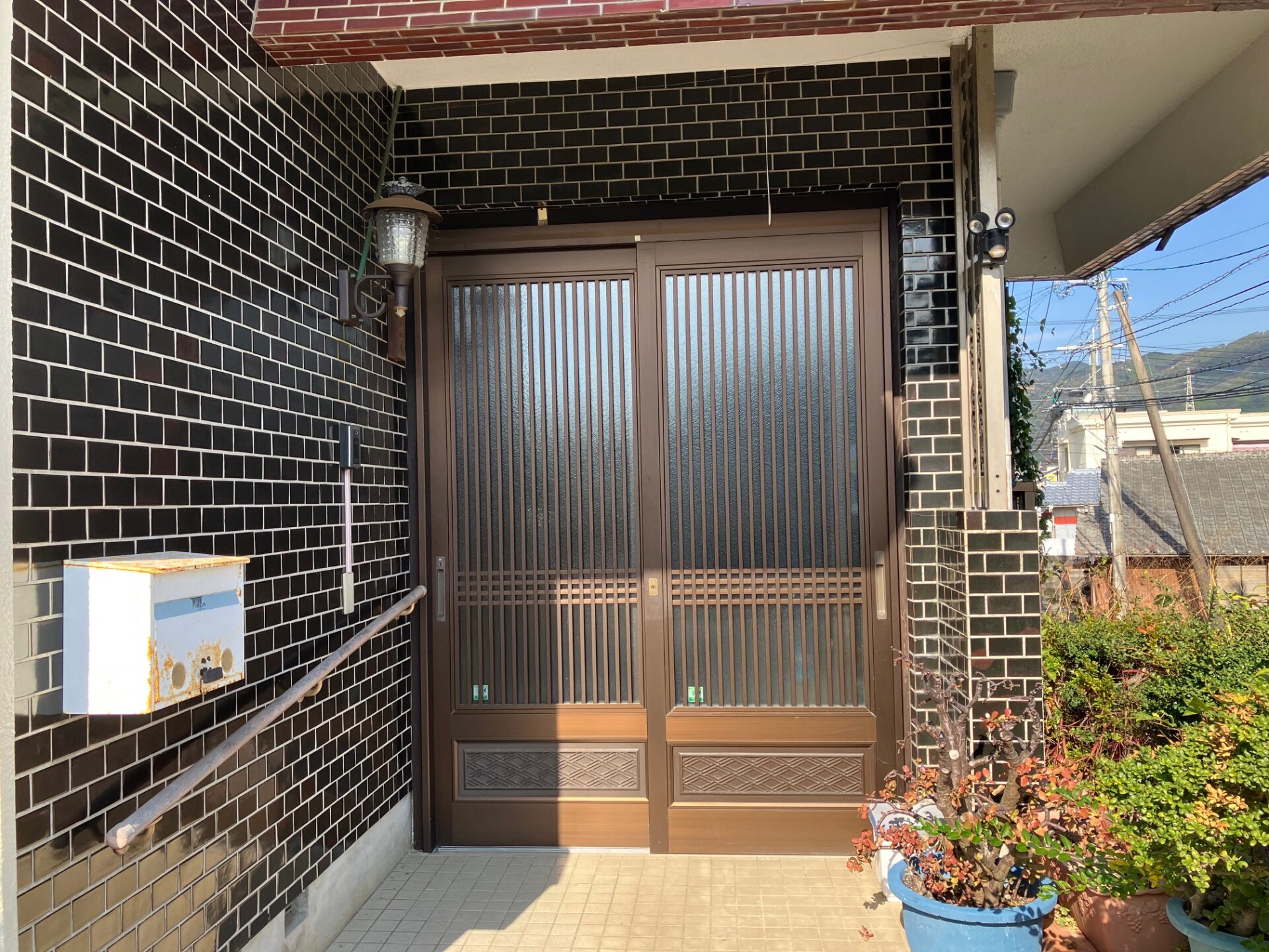 (玄関) (玄関)