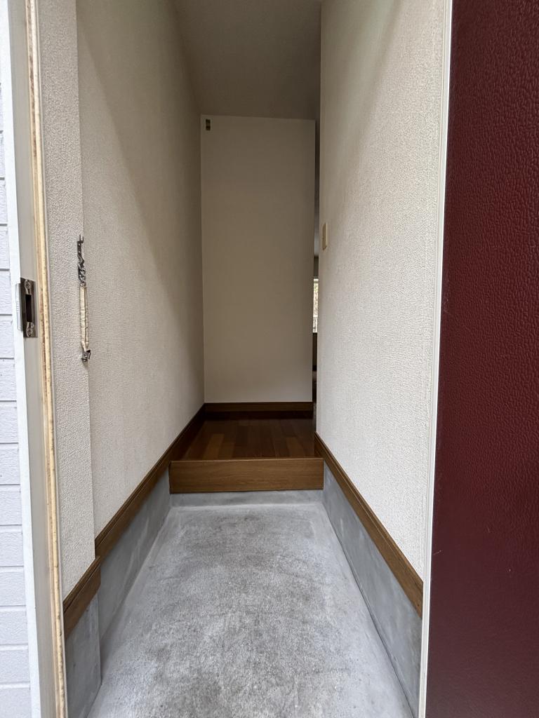 (玄関) (玄関)