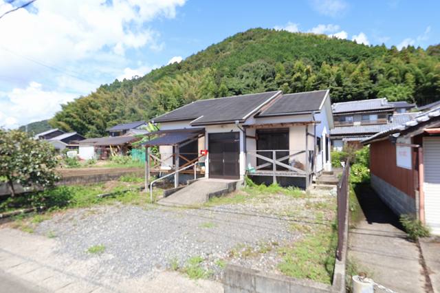 現地外観写真(東側より撮影)(外観) 現地外観写真(東側より撮影)(外観)