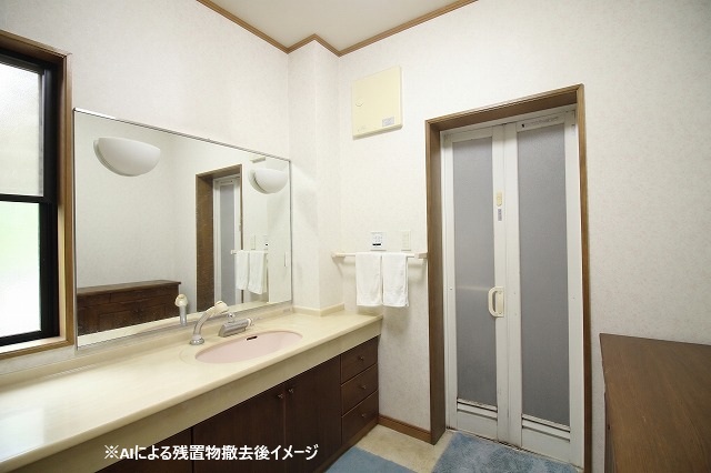 洗面台が広く、朝の忙しい時間でも混み合わずに済みそうです! 洗面台が広く、朝の忙しい時間でも混み合わずに済みそうです!